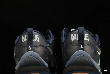 sacai Blue Nike DD1875-700 Dark Vaporwaffle 0605